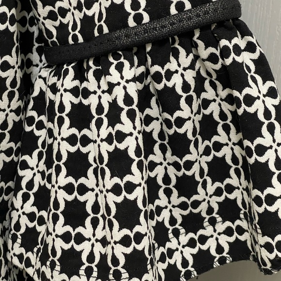 Max studio beautiful top wrinkle free fabric starchy with gorgeous design - Picture 4 of 15